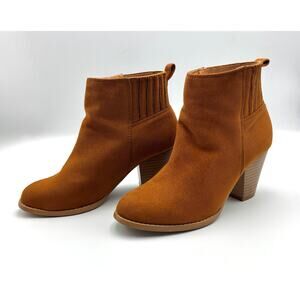 Womens Tan Suede Block Heeled Booties | Size 7 | Mothers Day Gift